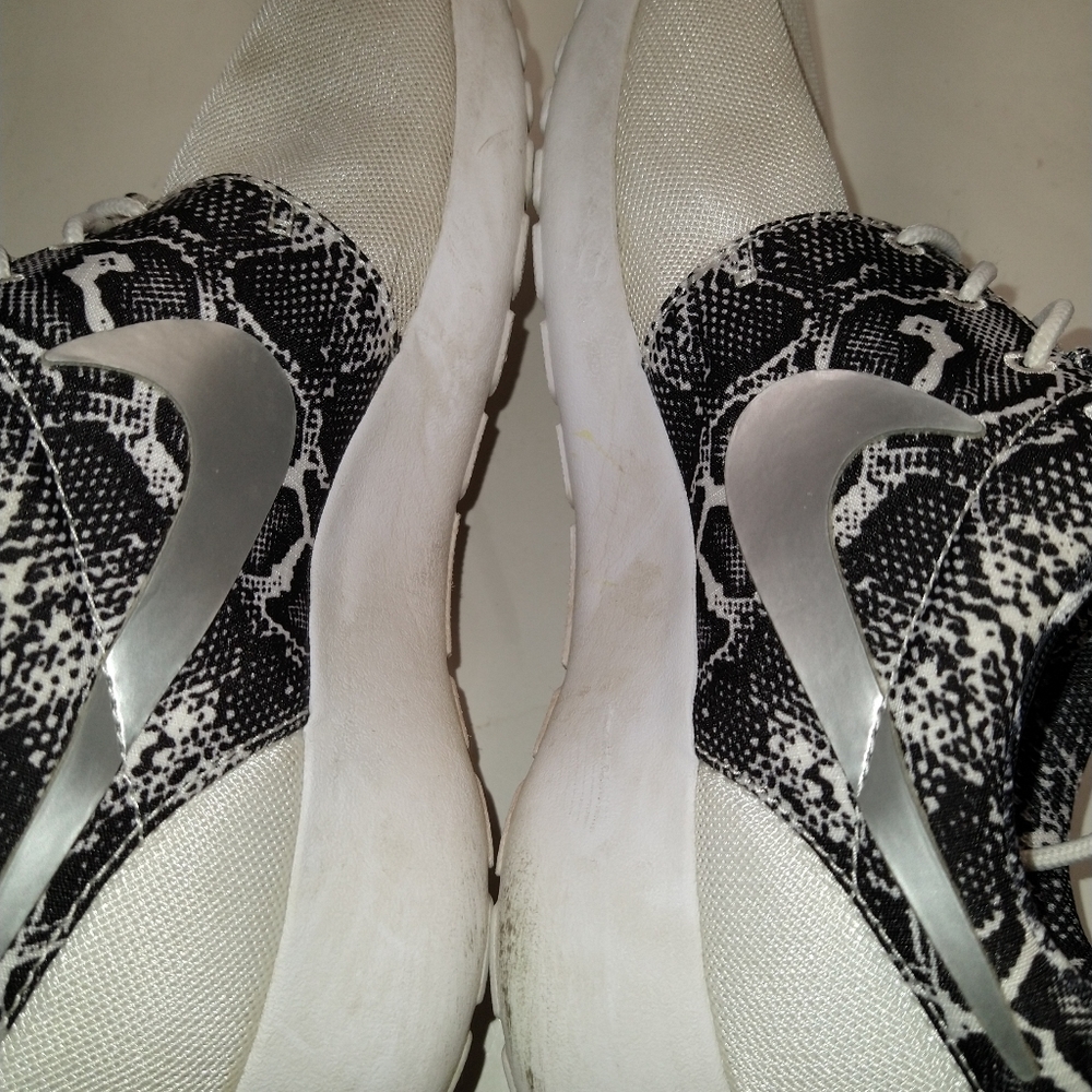 Nike Roche Run Running Shoes Women - Picture 12 of 12